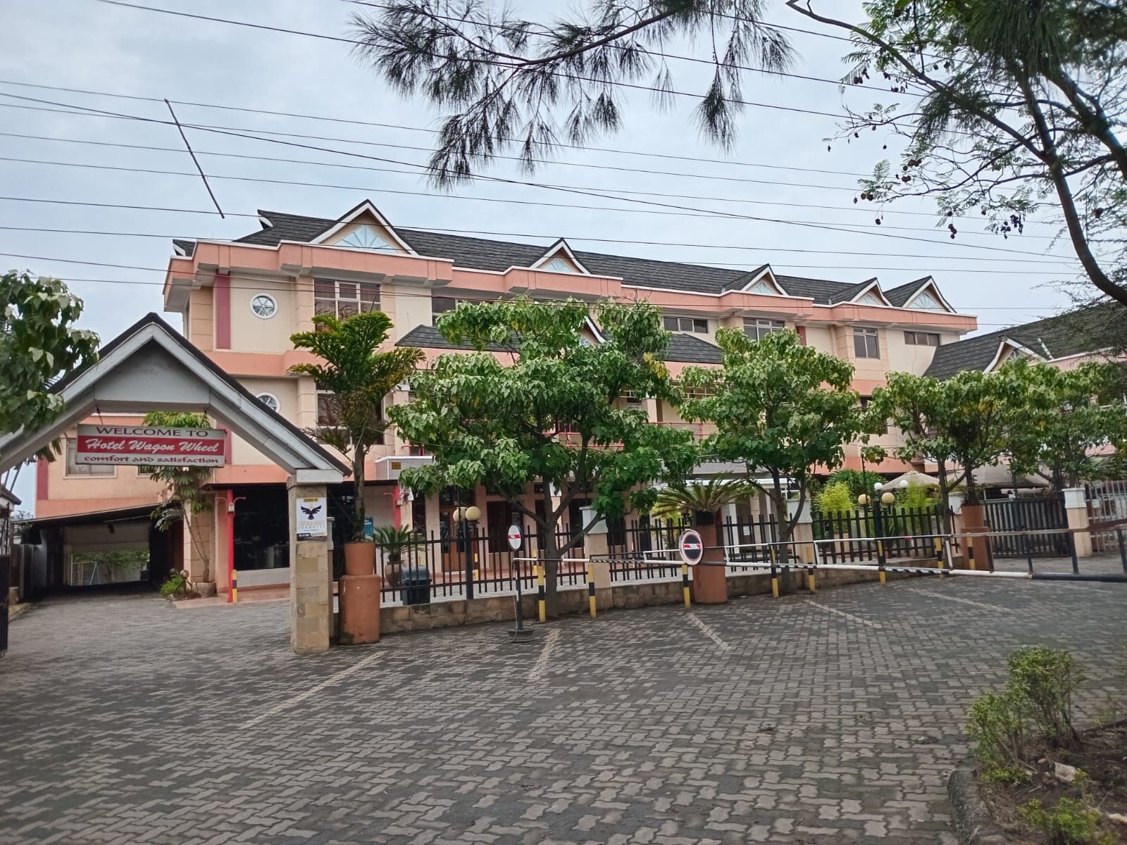 Barnaba’s hospitality sector hit as Wagon Wheel Hotel goes up for auction